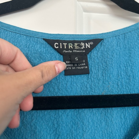 Citron Blue Sleeveless Silk Top - Picture 2 of 5